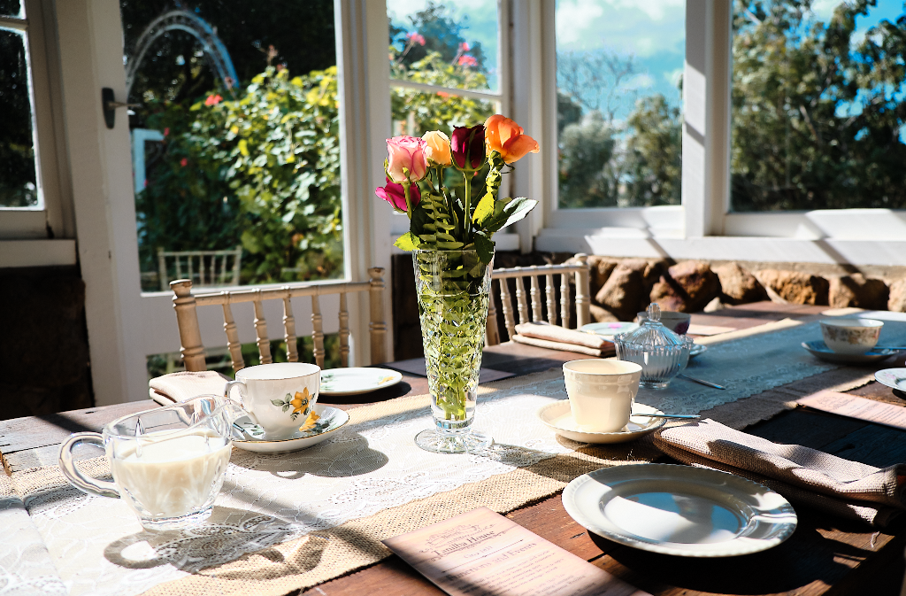 Table set for a hightea